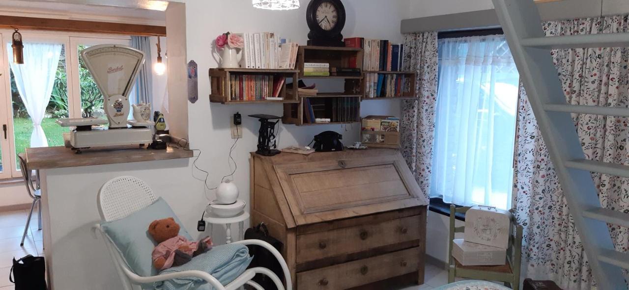La P'Tite Maison 샤를루아 외부 사진