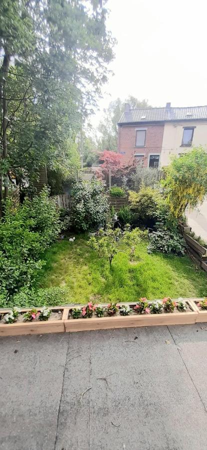 La P'Tite Maison 샤를루아 외부 사진