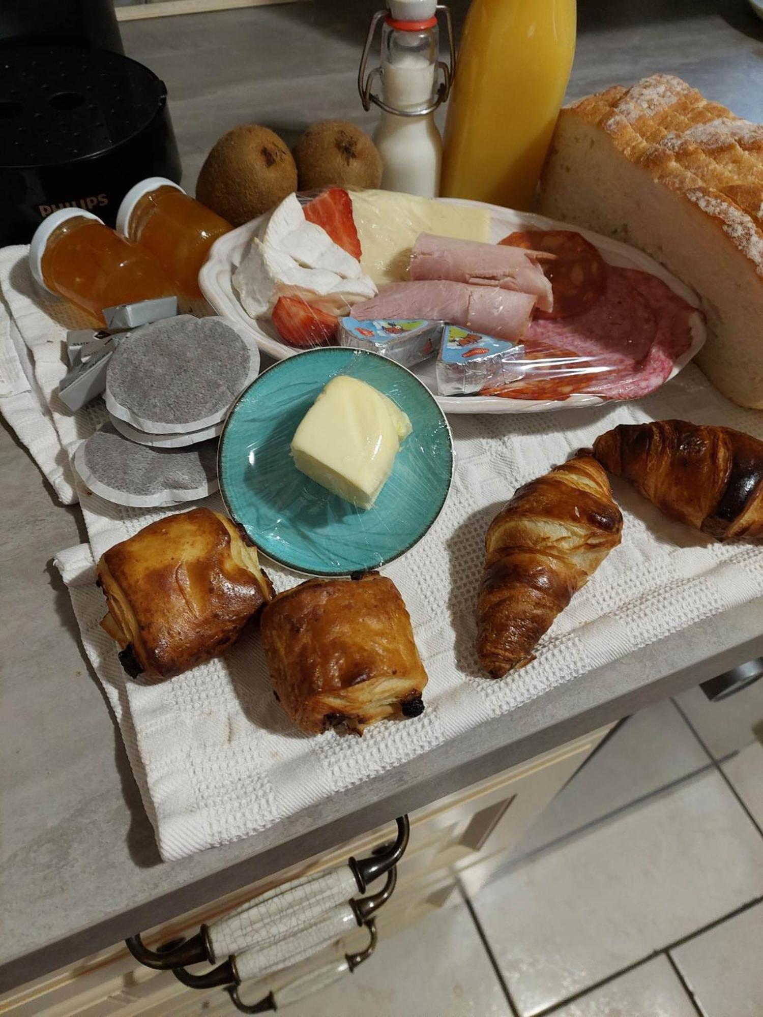 La P'Tite Maison 샤를루아 외부 사진